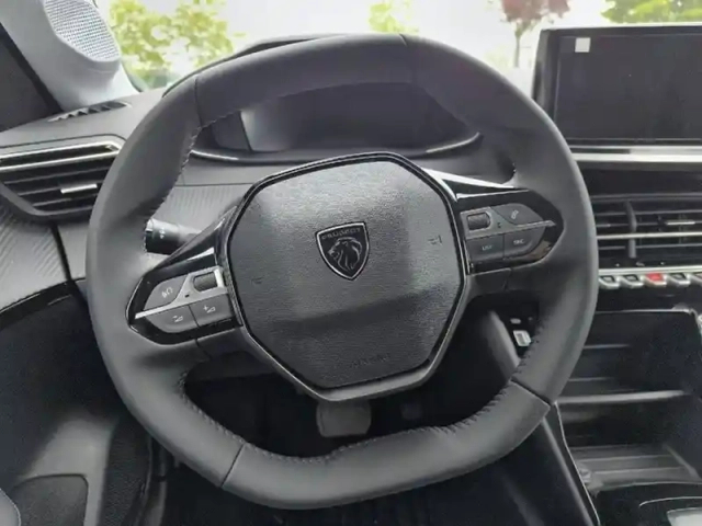 Peugeot 208 electrique 54 kwh 156ch — photo 9