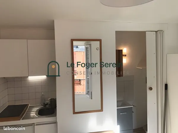 Studio 1 pièce 13 m²