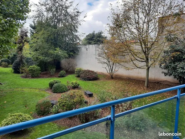 Appartement F2, 36m2, 1er étage
