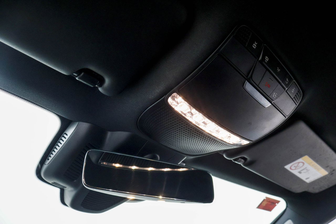 Mercedes CLS — photo 30