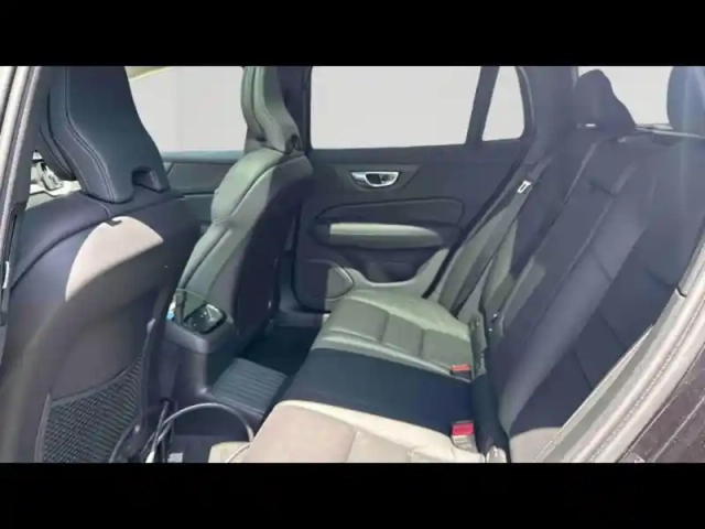 Volvo V60 t6 awd 253+145ch ultra style chrome geartronic 8 — photo 11