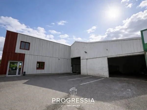 Local d'activité 310 m²