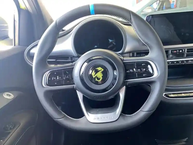 Abarth 500 e 155 ch — photo 22