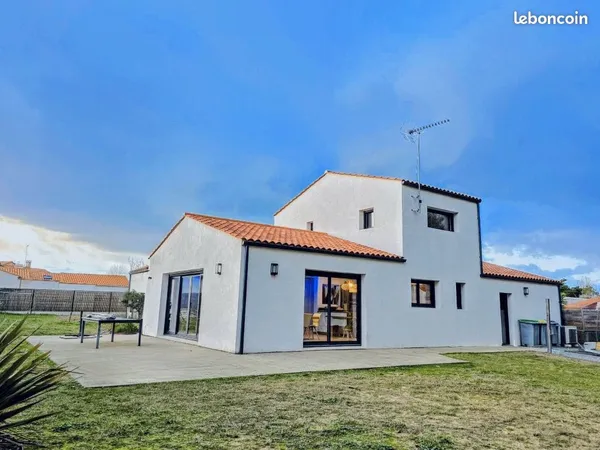 Maison 5 pièces 146 m²