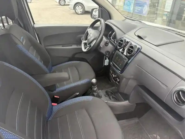 Dacia Lodgy 7 places 15 ans blue dci 115 -2020 — photo 9