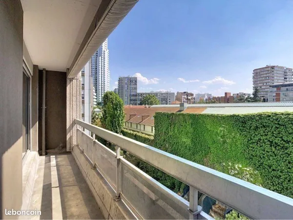 3 pièces avec balcon,cave et parking
