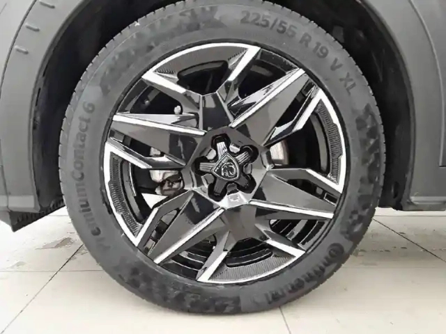 Peugeot 3008 hybrid 136 e-dcs6 — photo 41