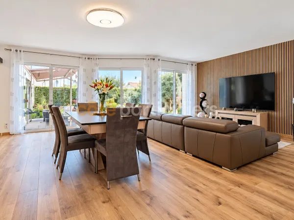 Maison de plain-pied rénovée: Quartier des Grands Riaux