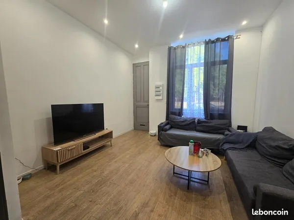 Immeuble 87 m²