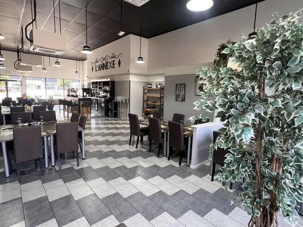 Fonds de commerce 700 m²