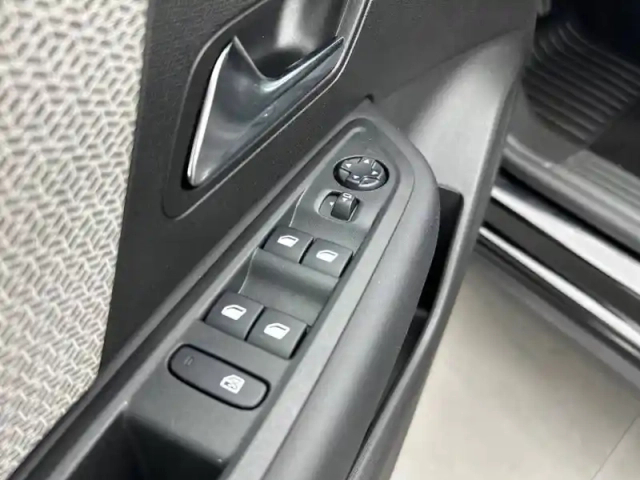 Citroën C4 puretech 130 s&amp;s bvm6 — photo 39