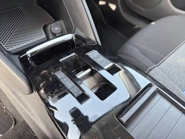 Citroën C4 e- 136 ch automatique — photo 14