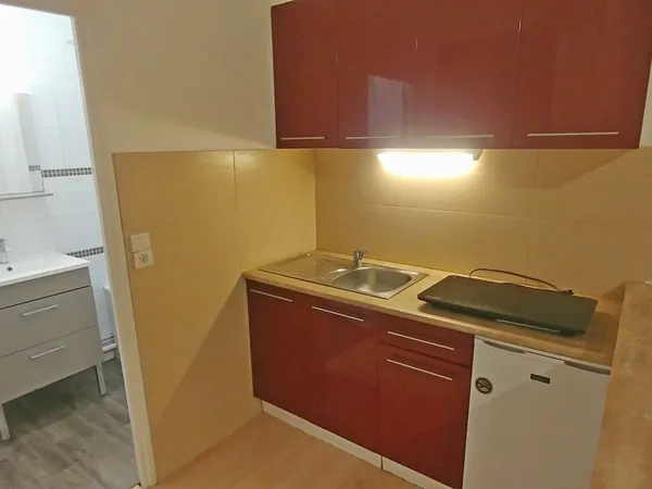 Pgx ctre ville, studio 24 m², libre 1er décembre