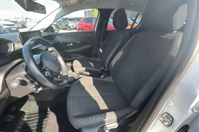 Peugeot 208 puretech 75 s&amp;s bvm5 — photo 34