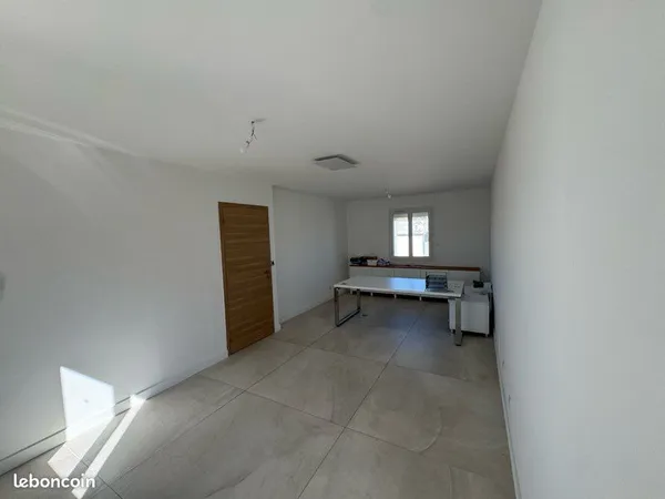 Bureaux 95m2 saint Cannat