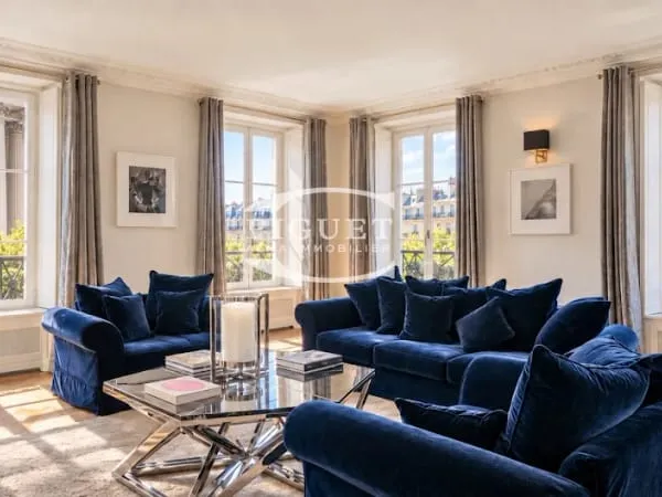 Appartement 9 pièces 300 m²