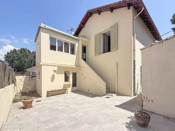 Maison 4 pièces 120 m²