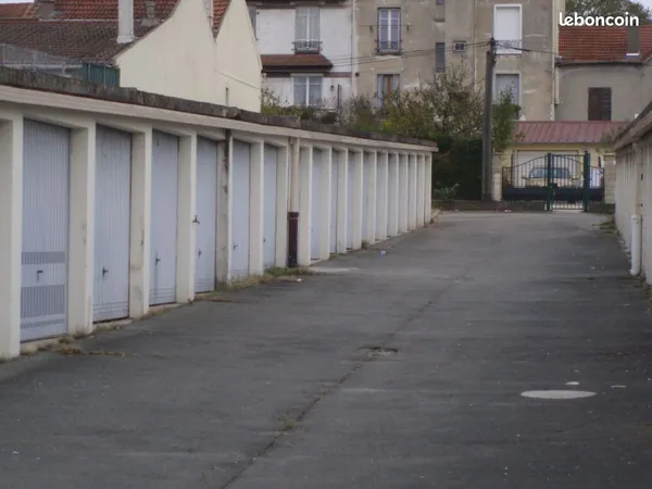 Garage à louer