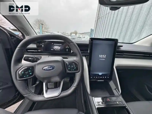 Ford Explorer 286ch extended range 77kwh pack premium rwd — photo 5