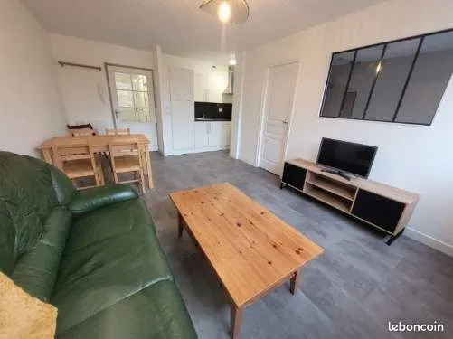 Appartement 46 m2 avec cave et parking, Calais centre