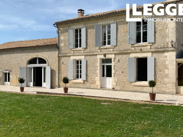 Maison 12 pièces 440 m²
