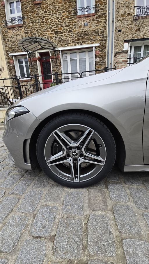 Mercedes Classe A 250 224 7G-DCT - AMG Line – 2019 – 48734 km – Essence – Boîte Automatique — photo 3