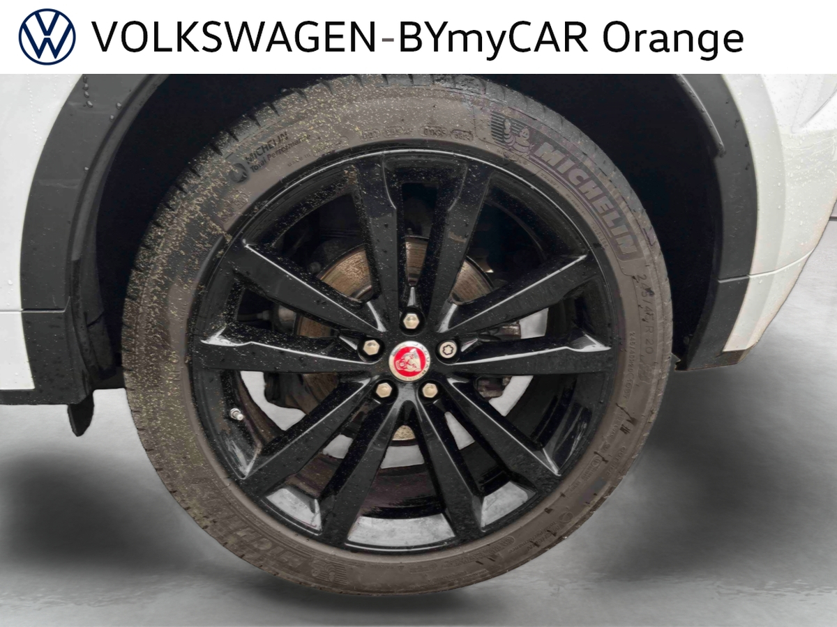 Jaguar E-Pace 2.0 D - 150 ch 2WD BVM — photo 17