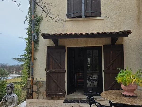 Appartement meublé à la campagne