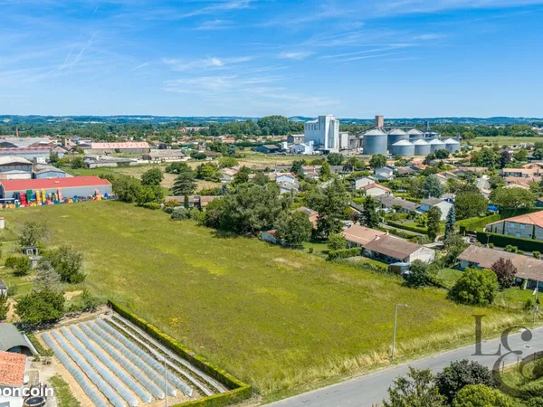 Terrain 9771 m² SAINTE LIVRADE SUR LOT