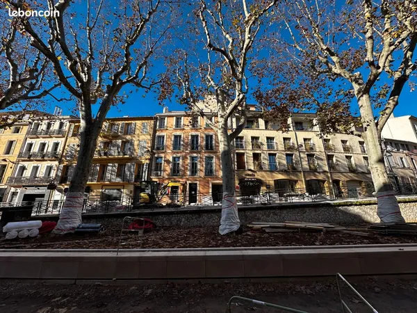 à louer - boutique cours sextius 2 pièces -nouvelle zone piétonne - aix en provence