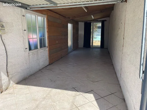 Location garage parking box 30m2