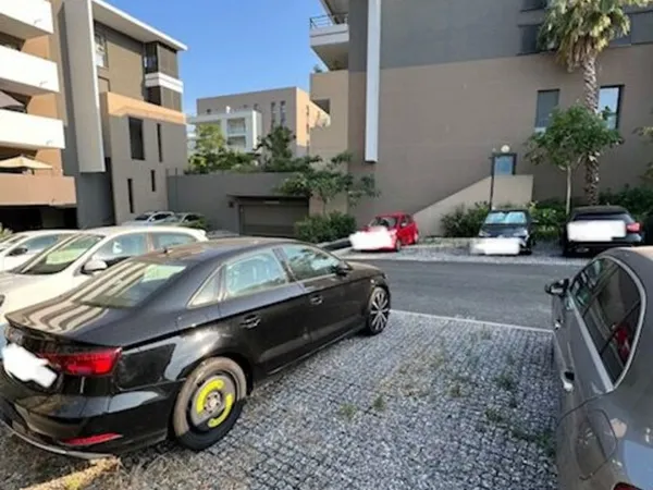 Place de parking extériure privative