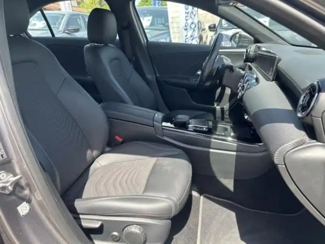 Mercedes Classe A berline 200 d 150ch style line 8g-dct 8cv — photo 11