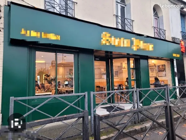 Vente immeuble mixte 46800e annuel
