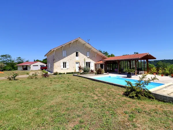 Maison 5 pièces 176 m²