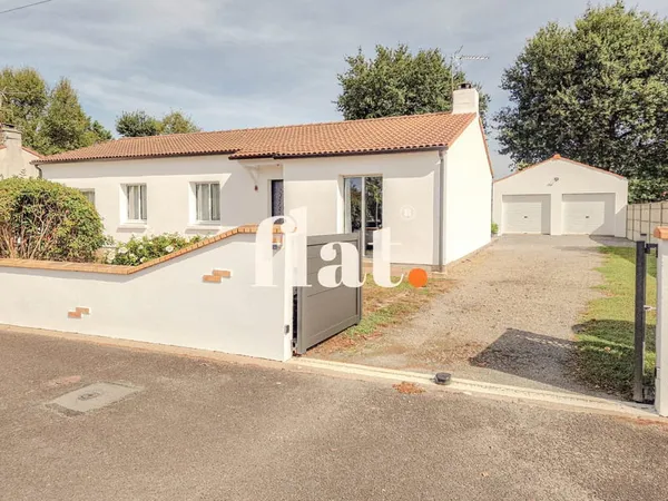 MAISON DE PLAIN-PIED - SIX CHAMBRES - JARDIN CLOS - EN IMPAS