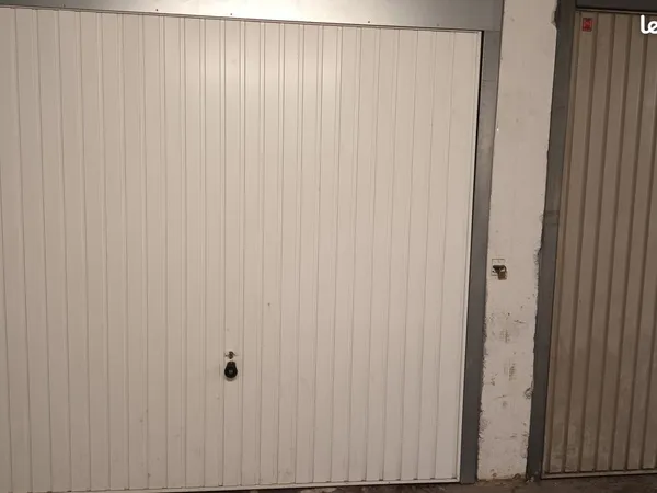 Garage à louer à quelques mètres de la Voie Mathis