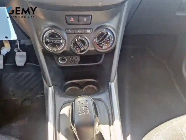 Peugeot 2008 1.6 bluehdi 100ch bvm5 — photo 13