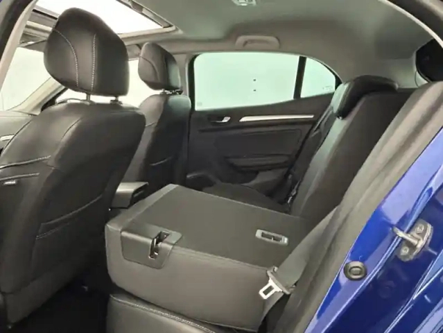 Renault Megane 1.5 blue dci 115ch techno edc + toit ouvrant — photo 59