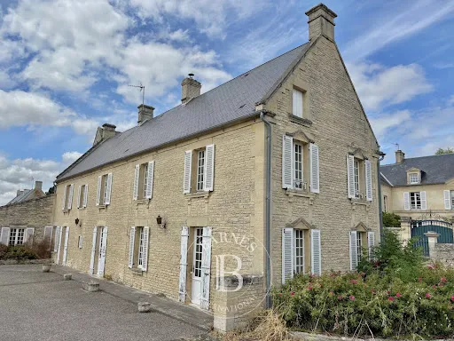 Maison 6 pièces 206 m²
