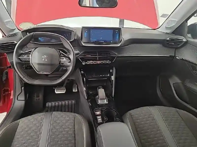 Peugeot 208 electrique 50 kwh 136ch — photo 6