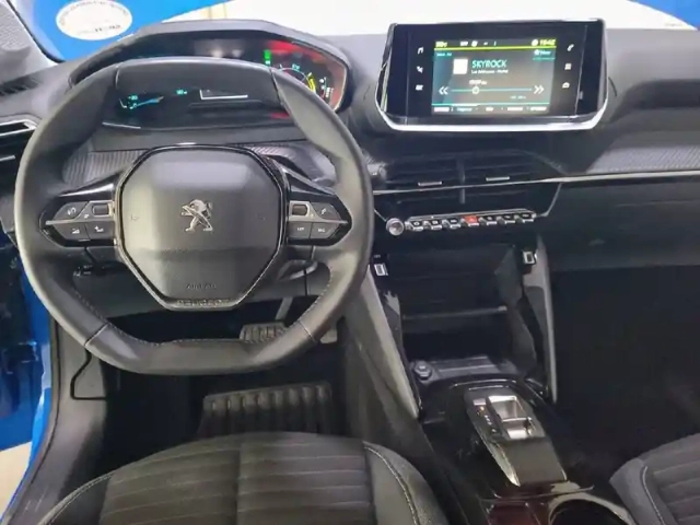 Peugeot 208 electrique 50 kwh 136ch — photo 35