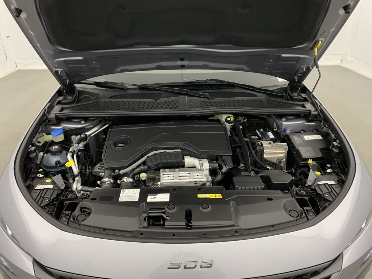 Peugeot 308 — photo 23