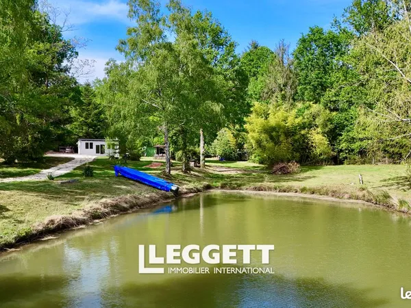 Terrain 10 449 m² Augignac