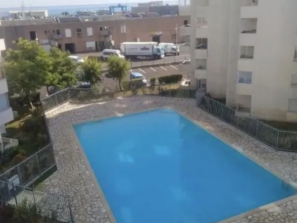 Studio 1 pièce 19 m²