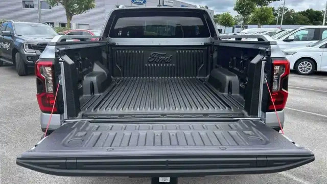 Ford Ranger super cabine 2.0 ecoblue 205 ch s&amp;s bva10 e-4wd — photo 12