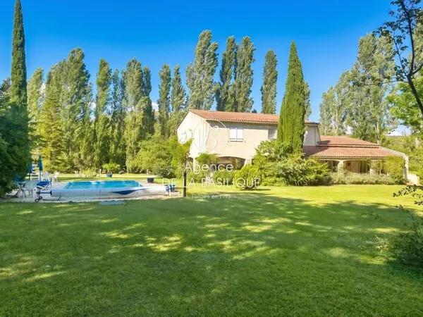 Maison 5 pièces 170 m²