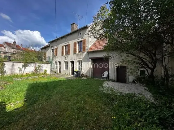 Maison 6 pièces 210 m²
