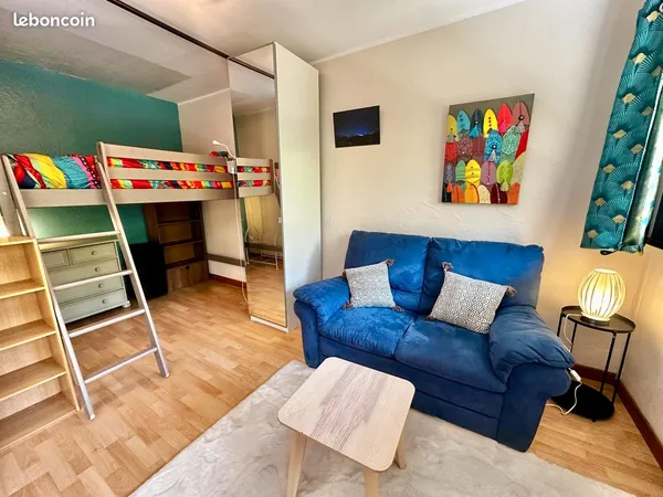 Charmant studio cosy de 26 m² - Rénové avec goût, vue montagne - Location saison d'hiver