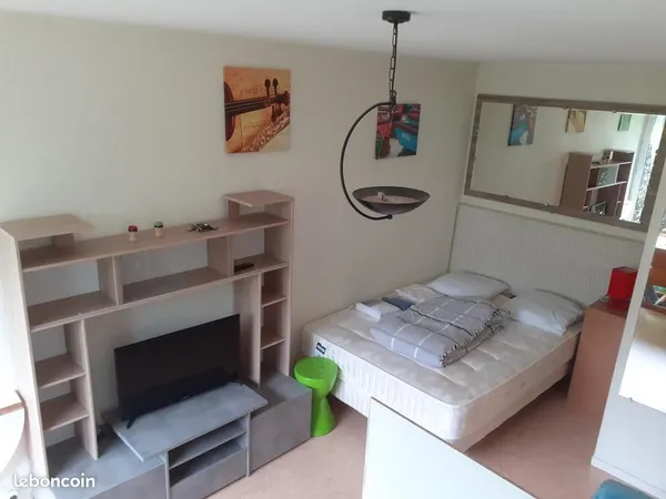 Studio 23m à Aubière avec Jardinet et parking